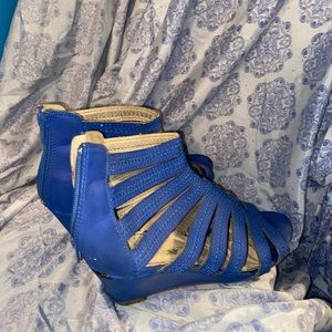A blue wedge heel
